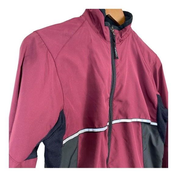 MEC Vintage 90’s Lightweight Maroon Cycling Windbreaker Jacket size small - Picture 4 of 8